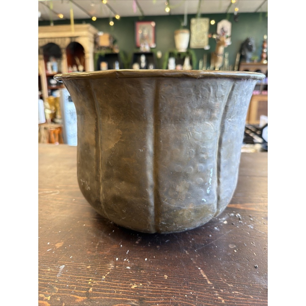 Vintage Hammered Brass Planter - Picture 4 of 8
